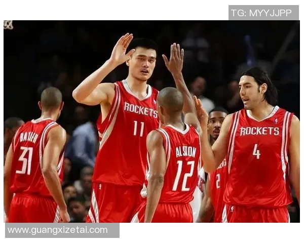 姚明重返CBA大门开启新篇章助力中国篮球发展与年轻球员成长 姚明重返CBA大门开启新篇章助力中国篮球发展与年轻球员成长